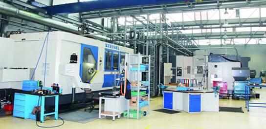 康明斯發(fā)動(dòng)機(jī)車間工具柜、工作臺(tái)使用確實(shí)規(guī)范